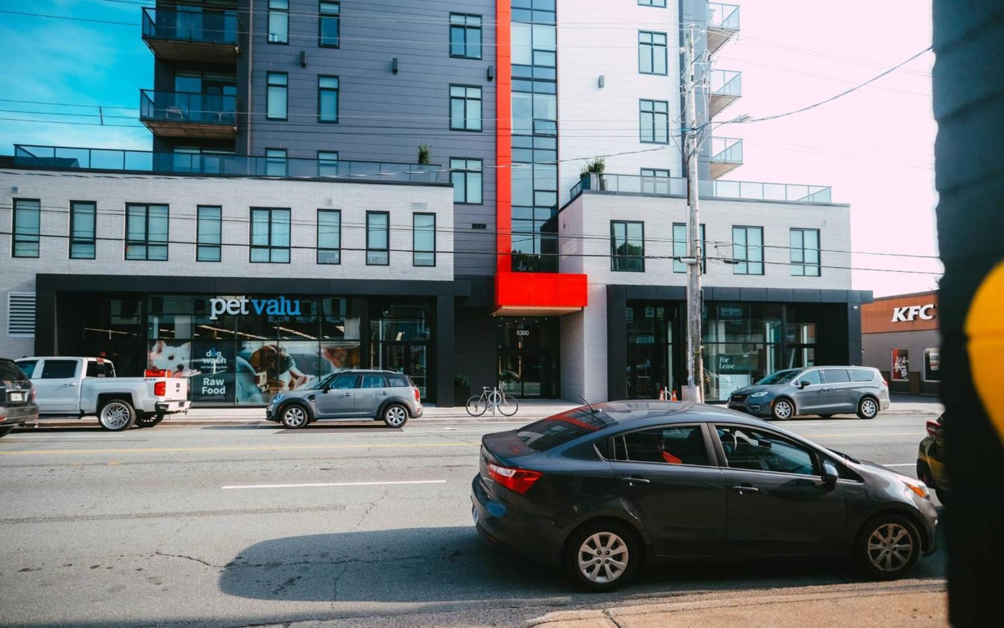 New Luxury 2Br Penthouse Apt In Central ハリファックス エクステリア 写真
